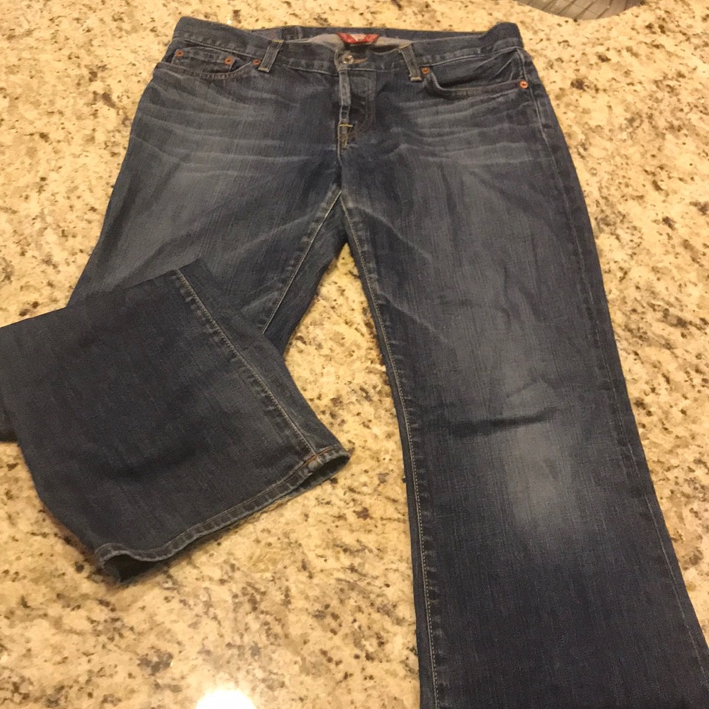 Lucky Jeans